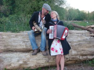 photo of nigel )sax) and delpha (accordion 